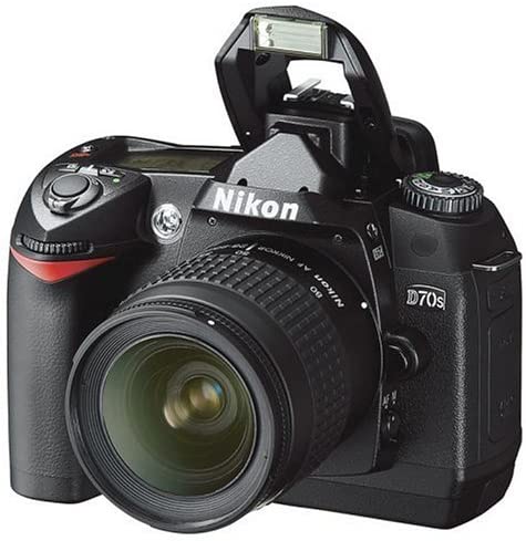 Nikon D70S 6.1MP Digital SLR Camera Kit with 18-70mm Nikkor Lens