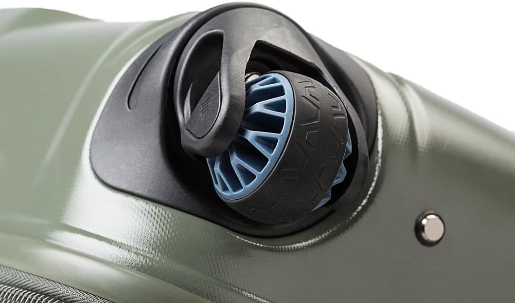 Gregory Mountain Products Quadro Hardcase 22 Inch Hardsided Roller | Travel, Business, Vacation | Multi-Directional Spinner Wheels, Durable Polycarbonate Shell
