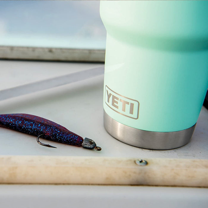 YETI Rambler 30 oz Stainless Steel Vacuum Insulated Tumbler with Lid, Seafoam