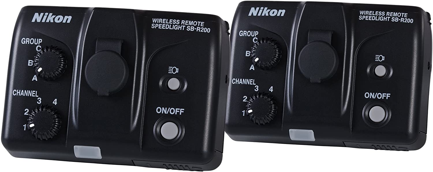 Nikon R1C1 Wireless Close-Up Speedlight Kit for Nikon Digital SLR Cameras