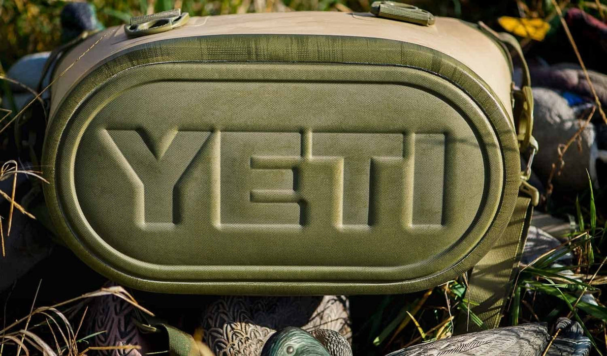 YETI Hopper 40 Portable Cooler Field Tan / Blaze Orange