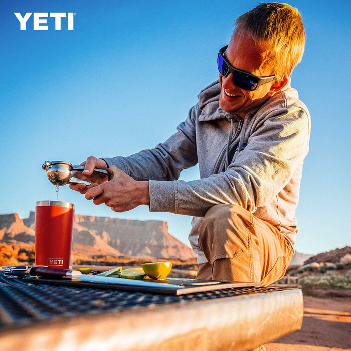 YETI Rambler 20 oz Tumbler, Stainless Steel