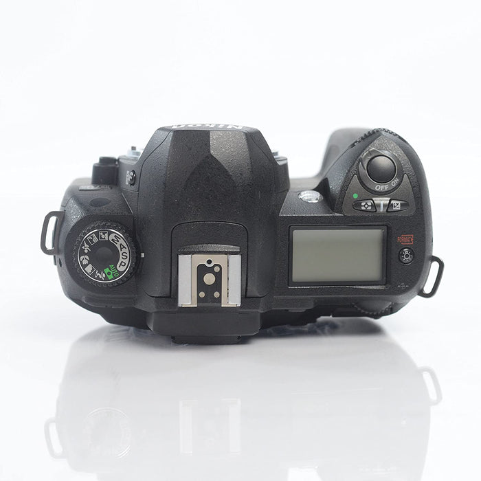 Nikon D70S 6.1MP Digital SLR Camera Kit with 18-70mm Nikkor Lens