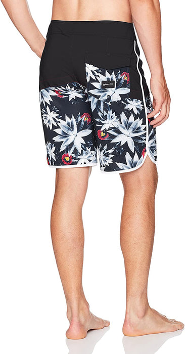 Quiksilver Men's Crypt Scallop 20 Boardshort
