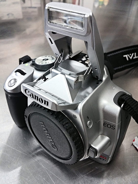 Canon Rebel XTi DSLR Camera with EF-S 18-55mm f/3.5-5.6 Lens (OLD MODEL)