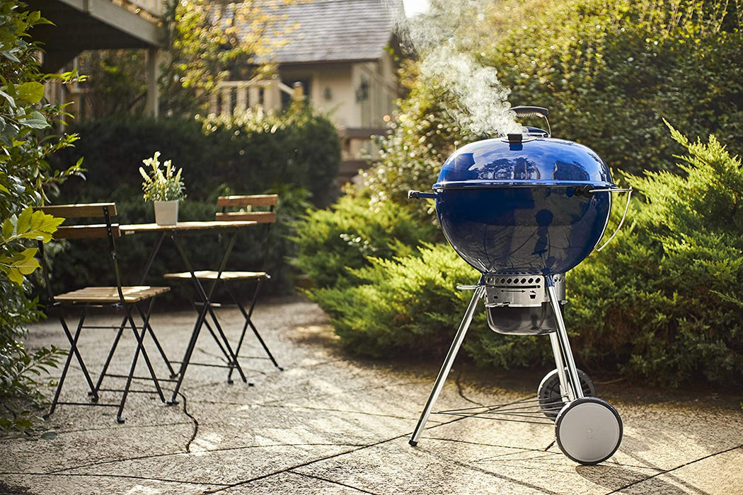 Weber 14501001 Master-Touch Charcoal Grill, 22-Inch