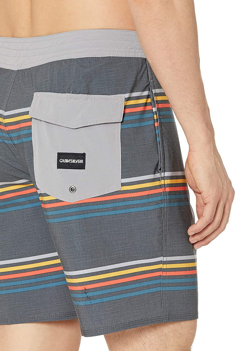 Quiksilver Men's Secret Ingredient Beachshort 18 Boardshirt Swim Trunk