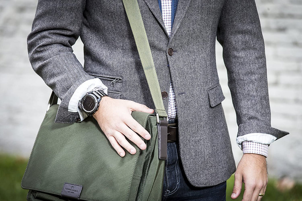 Garmin Fenix 3 Sapphire Multisport Training GPS Watch Performer Bundle