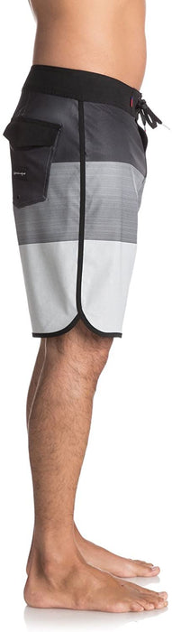 Quiksilver Men's Tijuana Scallop 20 Boardshort Swim Trunk