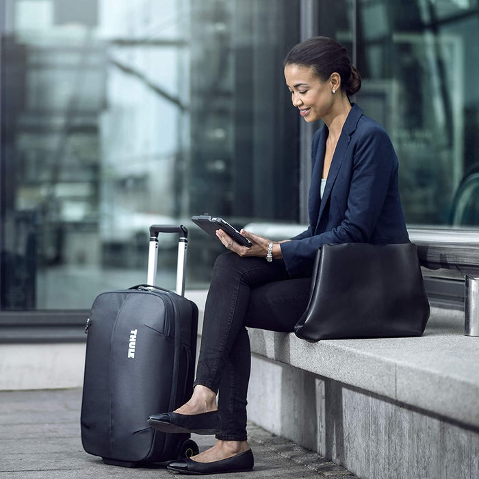 Thule Subterra Carry On Roller